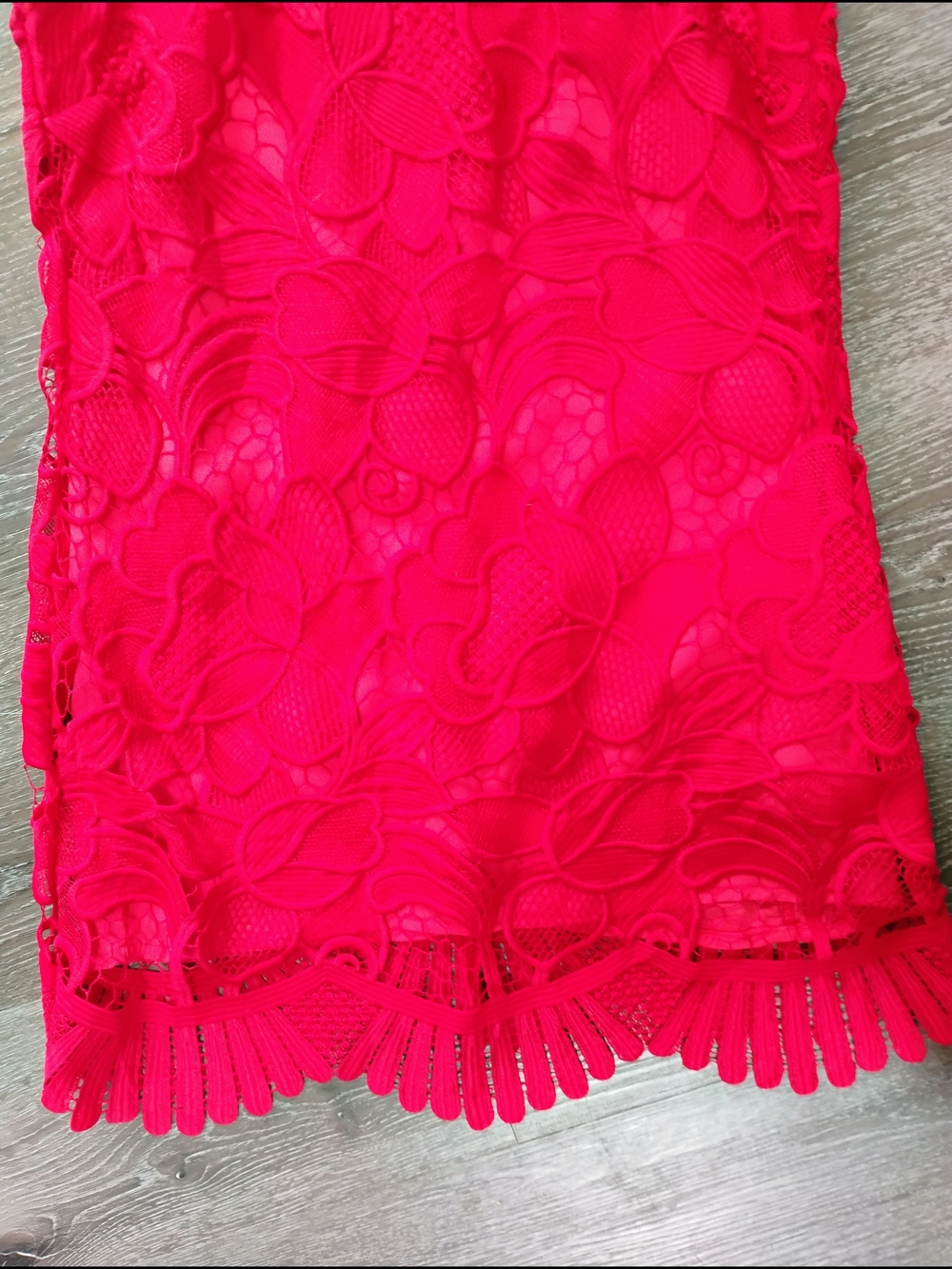 Lovers + Friends Red Lace Halter Mini Dress Size M - Picture 3 of 5